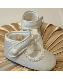 Baby Girl White Pram shoes with Diamonte